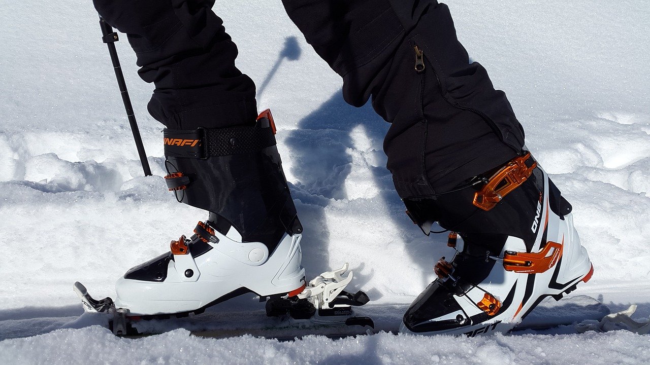 Ski Boot Walk Mode Explained (Worth it?) New To Ski